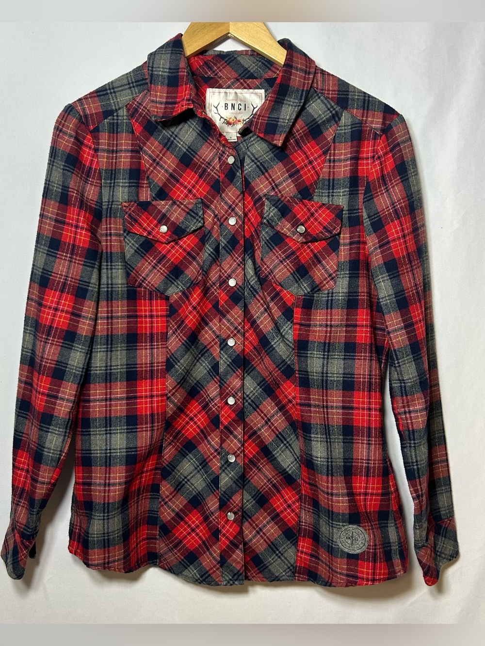BNCI Boundless North Clothing Intl Flannel Small Pearl Snap Red Gray